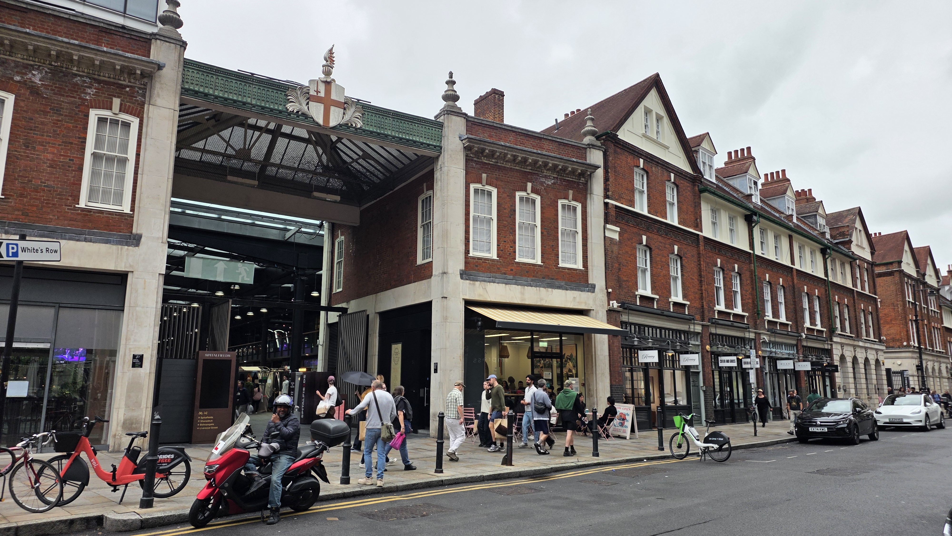 Miznon Spitalfields Market Stall