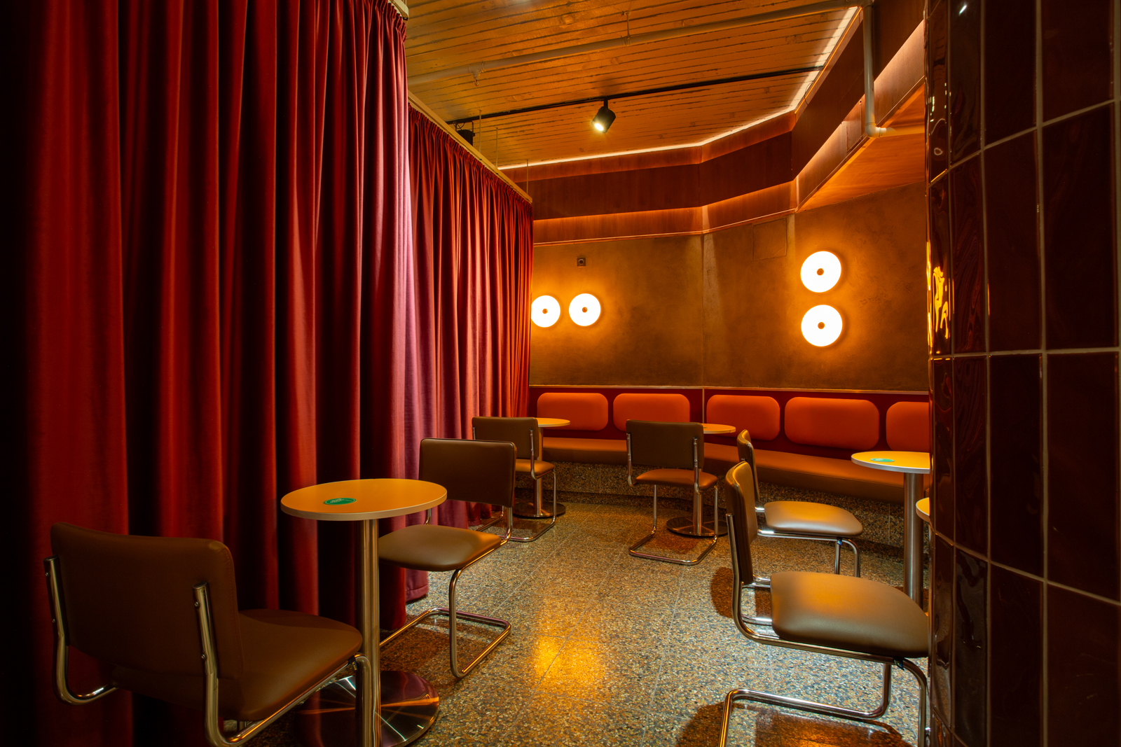 BAR 2046