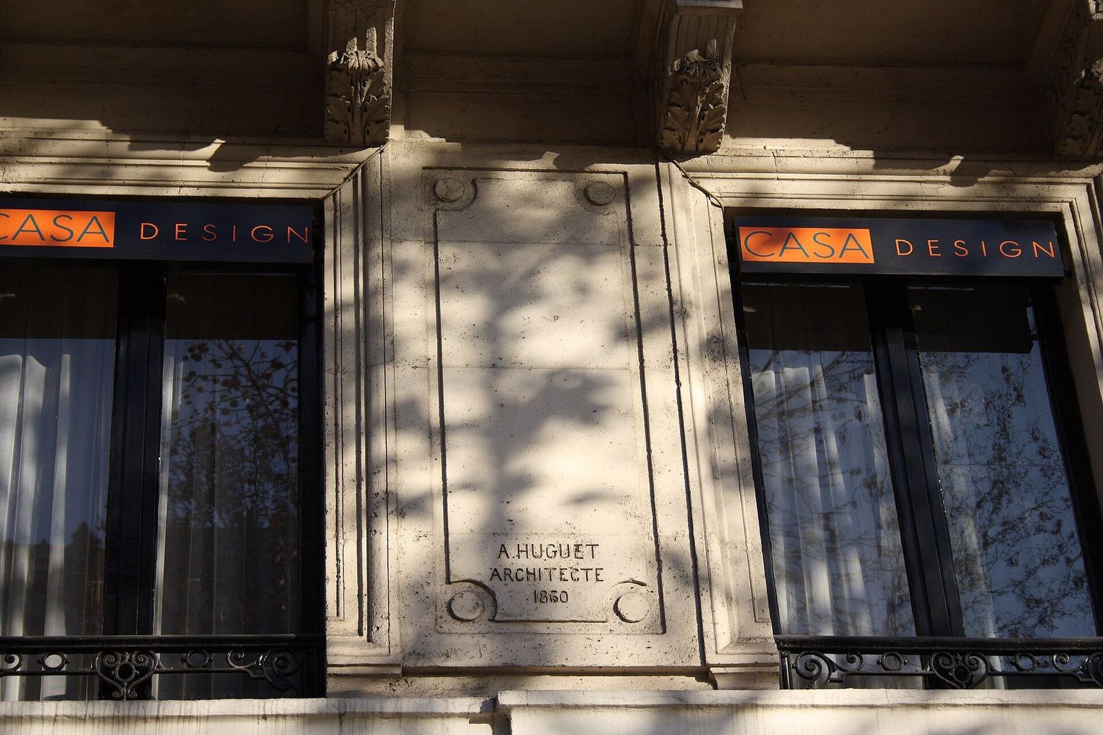 The façade at 16 Avenue Victoria, next to the Théâtre du Châtelet