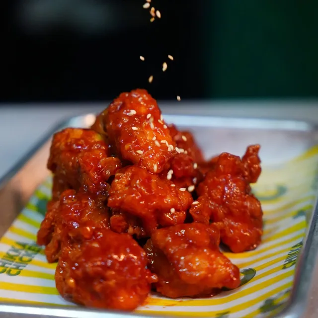 A table at Chikka Chicken
