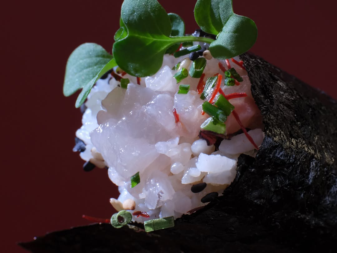 Hando Marais — handohandroll