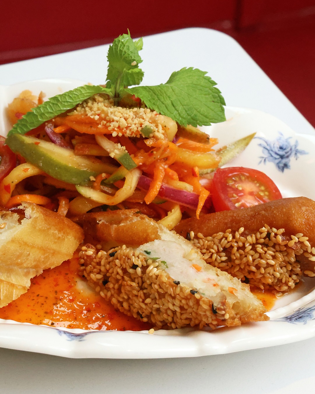 A dessert plate at Kawan