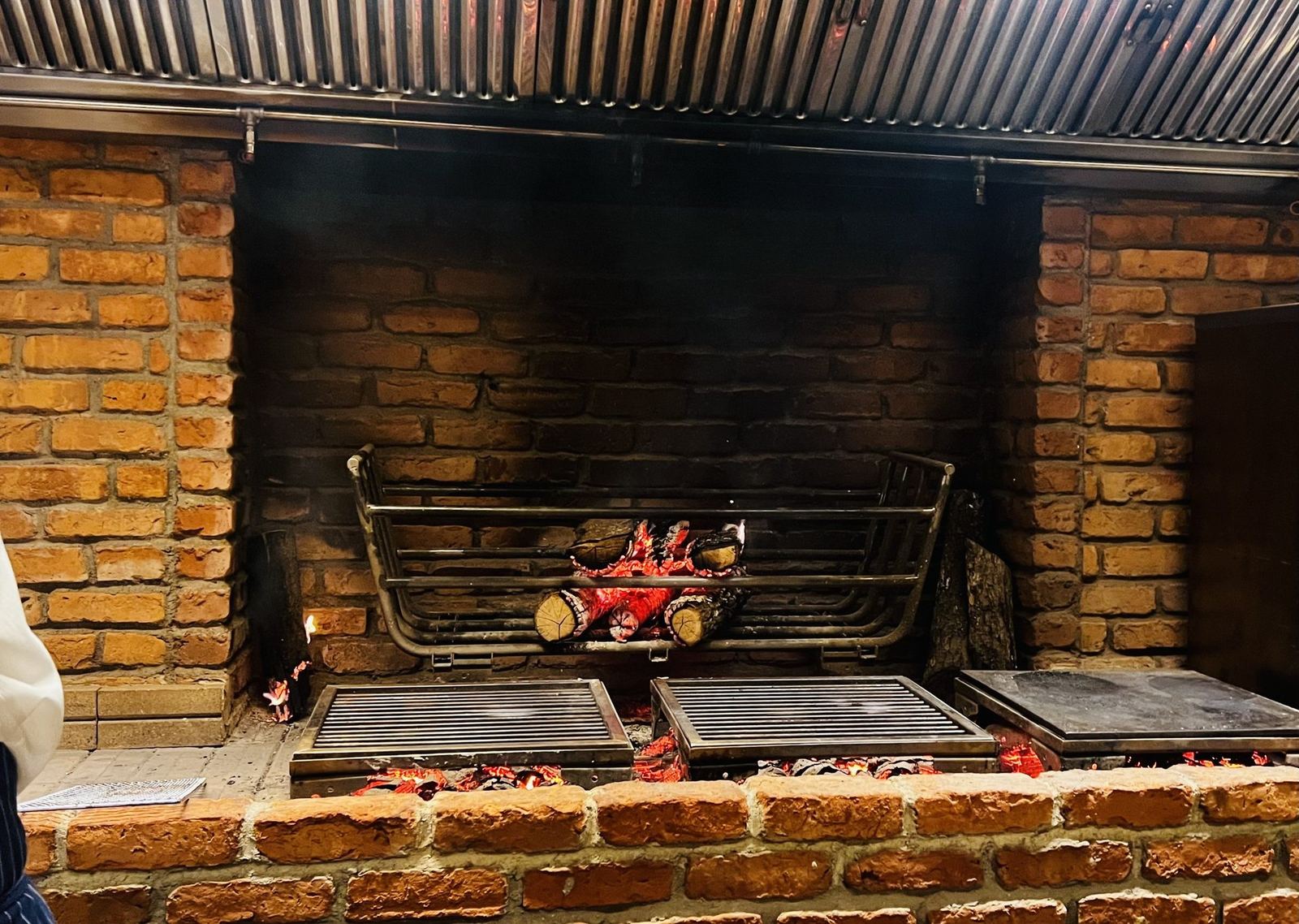 Kontuar Pera — Müdavim