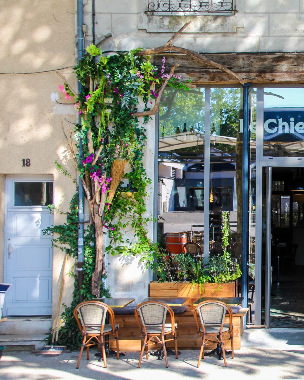 The planted façade at Le Chien Fou