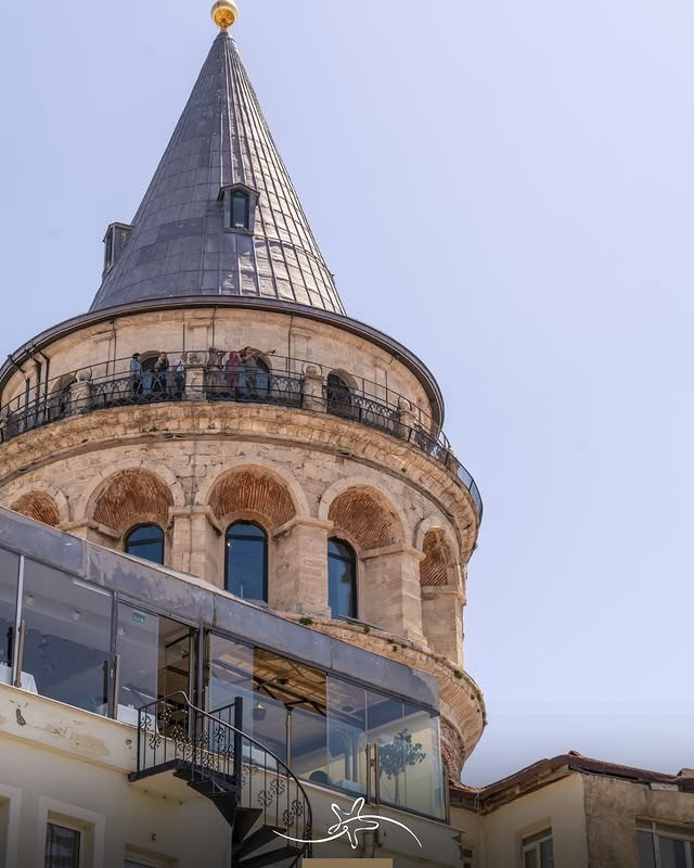 Manifest Roof — Istanbul Muse