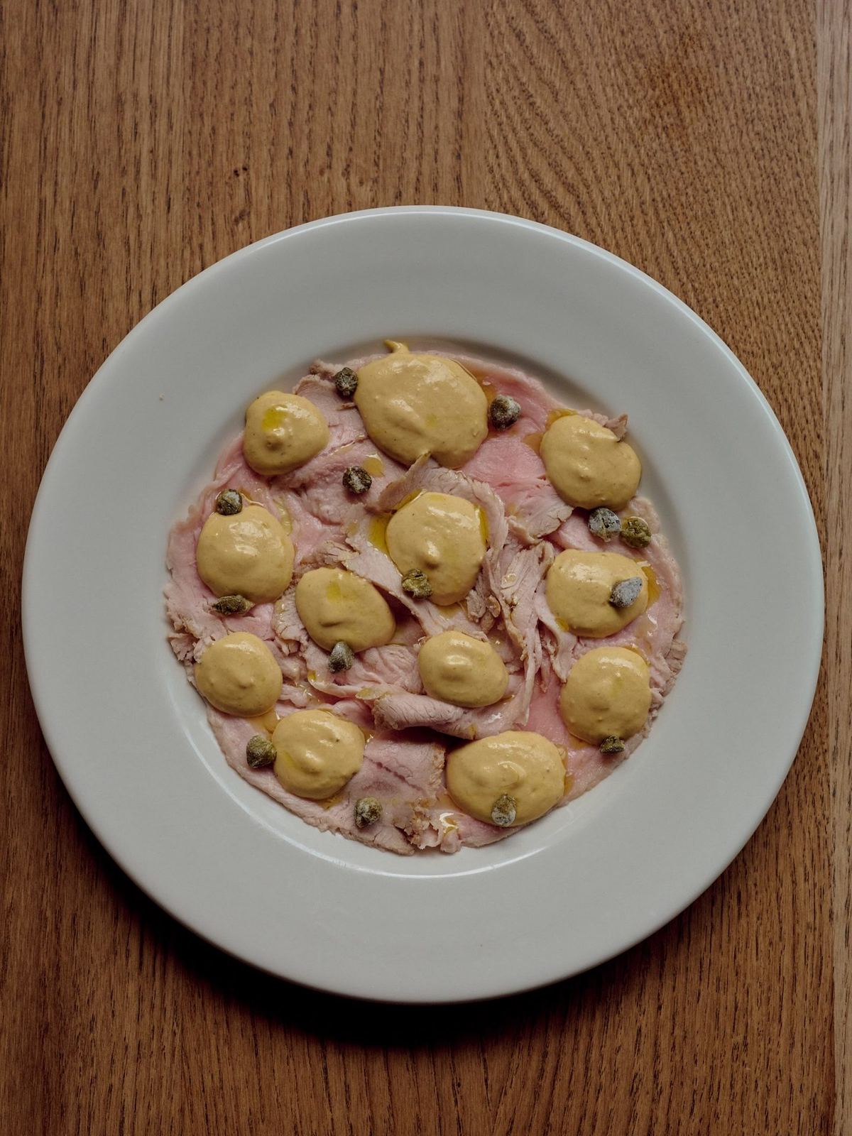 A plate at Ornella
